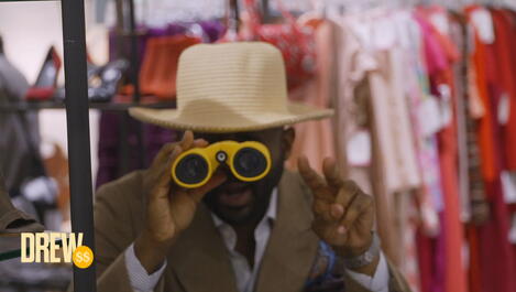 Mikel Welch Shows Drew How to Upcycle Thrifted Home Goods  | Nifty and Thrifty