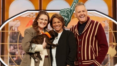 Chef Dayanny De La Cruz Tells Explains What It's Like Being the Super Bowl's First Female Head Chef | Drew's News