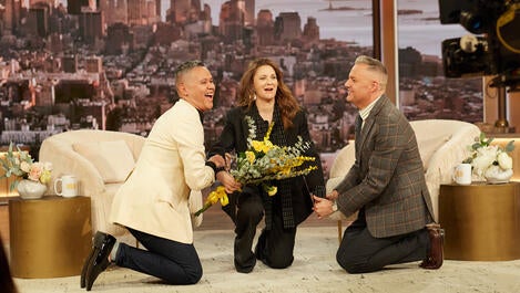 Drew Surprises Ross Mathews By Designing His New NYC Apartment | Designed By Drew