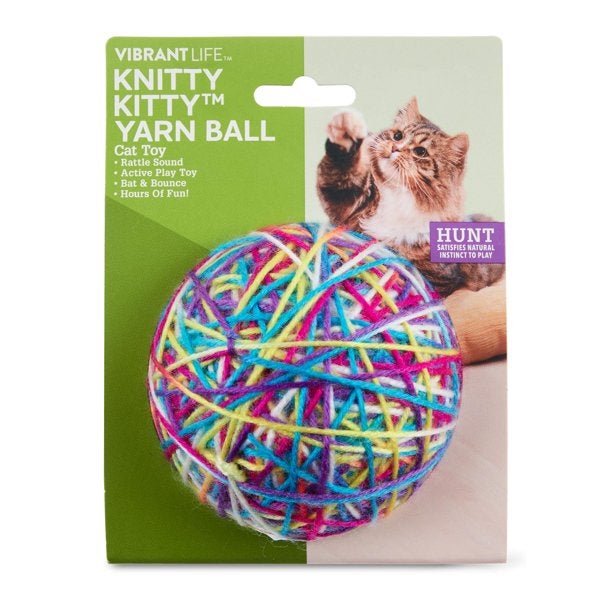 Knitty Kitty Yarn Ball