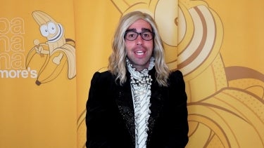 Michael Judson Berry Performs the World's Best Moira Rose Impression | Bananamore's