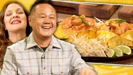 Chef Jet Tila Teaches Drew How to Properly Make an Egg Pancake and Plate Pad Thai
