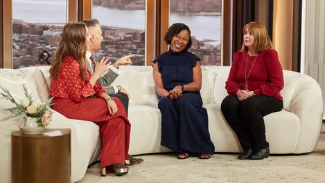 A Hero Bus Driver Who Saved 38 Children on Teaching in a Classroom Right After Her Act of Bravery | Drew Gooders