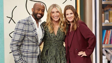 HGTV Host Jasmine Roth Tells Drew That Brown Color Schemes in the Kitchen are BACK 