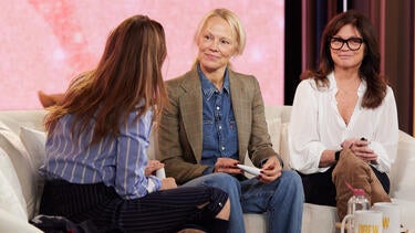 Drew Barrymore and Valerie Bertinelli Go Make-Up Free Inspired by Pamela Anderson