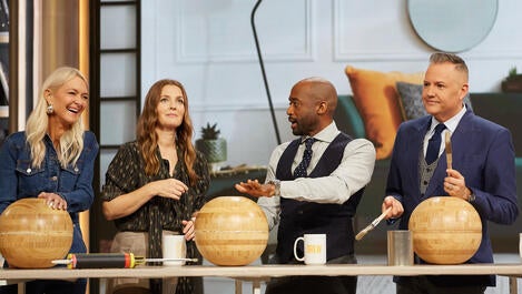 Mikel Welch Shows Drew and Zanna Roberts Rassi a Table-Building Hack Using Kitchen Bowls | Weekend Warrior