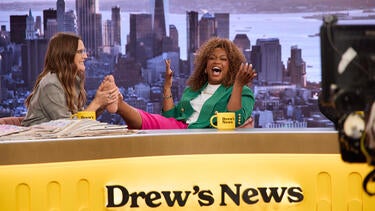 Drew Barrymore, Ross Mathews, and Sunny Anderson Smell Each Other's Feet | Drew's News